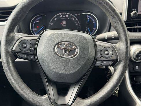 Certified 2025 Toyota RAV4 LE AWD/4WD image 11