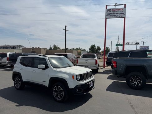 Used 2015 Jeep Renegade Latitude AWD/4WD image 1