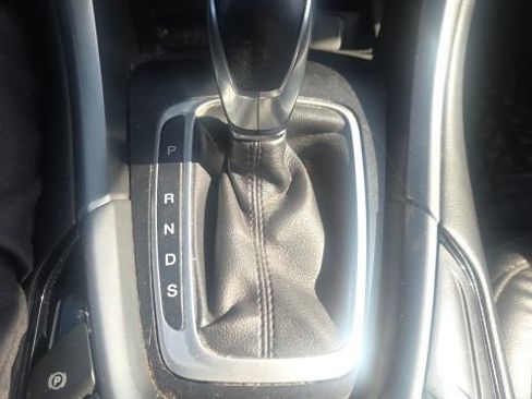 Used 2013 Ford Fusion Titanium w/ Titanium Driver Assist Pkg FWD image 31