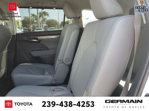 Used 2024 Toyota Highlander Limited image 20