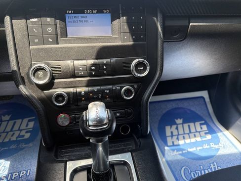Used 2019 Ford Mustang Coupe RWD image 13