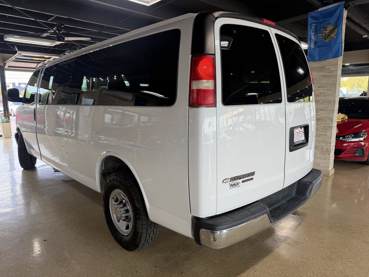 Used 2016 Chevrolet Express 3500 LT w/ LT Preferred Equipment Group RWD image 5