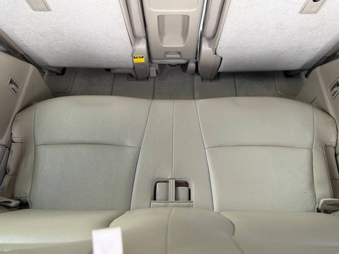 Used 2010 Toyota Highlander Limited AWD/4WD image 48