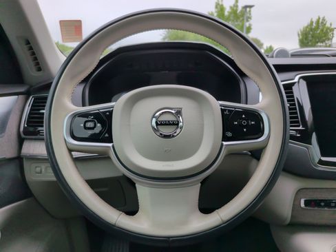 Used 2022 Volvo XC90 T8 Inscription w/ Advanced Package image 21