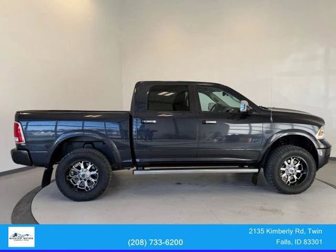 Used 2013 RAM 1500 Laramie w/ Convenience Group image 5