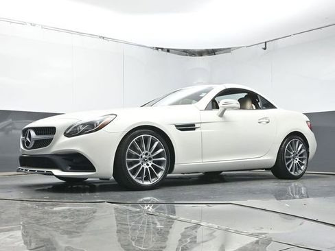 Used 2019 Mercedes-Benz SLC 300 image 31