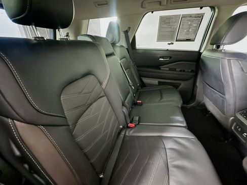 Used 2023 Nissan Pathfinder Platinum w/ Cargo Package AWD/4WD image 29
