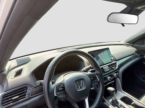 Used 2022 Honda Accord Sport image 11