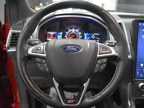 Used 2024 Ford Edge ST w/ Equipment Group 401A AWD/4WD image 26