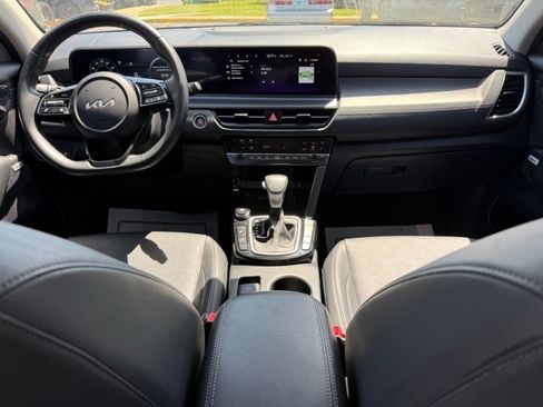 Used 2024 Kia Seltos SX AWD/4WD image 10