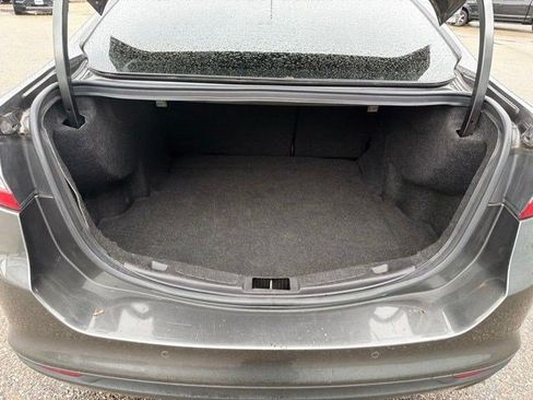 Used 2016 Ford Fusion SE w/ Equipment Group 202A FWD image 17