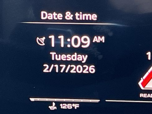 Used 2025 Audi RS 7 Performance w/ Matte Carbon Package image 22