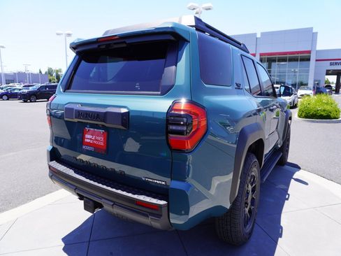 New 2026 Toyota 4Runner TRD Off-Road Premium AWD/4WD image 12
