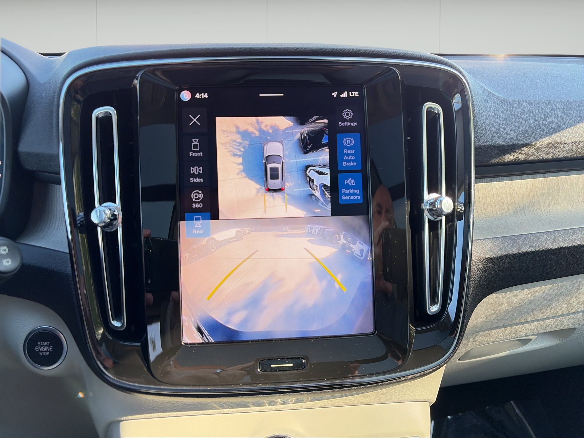 Used 2025 Volvo XC40 B5 Ultra AWD/4WD image 22
