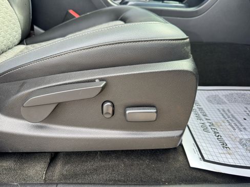 Used 2017 Chevrolet Colorado Z71 image 35