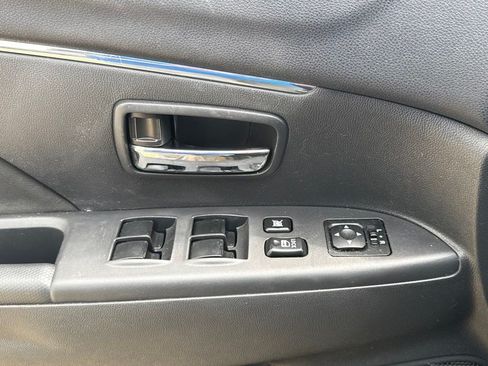Used 2018 Mitsubishi Outlander Sport LE AWD/4WD image 11