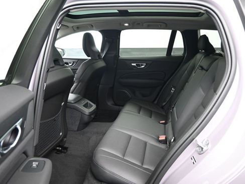 New 2026 Volvo V60 B5 Cross Country Plus w/ Climate Package AWD/4WD image 24