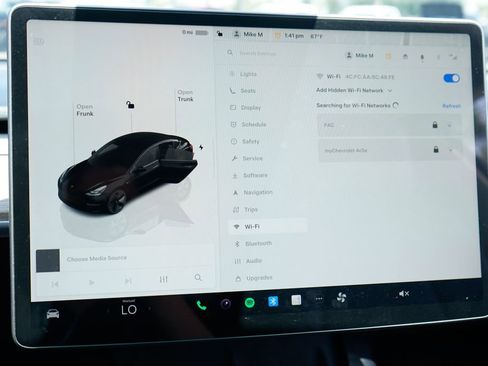 Used 2022 Tesla Model 3 Long Range AWD/4WD image 31
