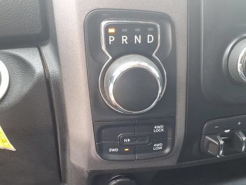 Used 2022 RAM 1500 Tradesman w/ Chrome Appearance Group AWD/4WD image 5