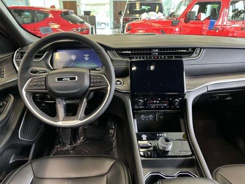 Used 2024 Jeep Grand Cherokee Limited 4xe image 24