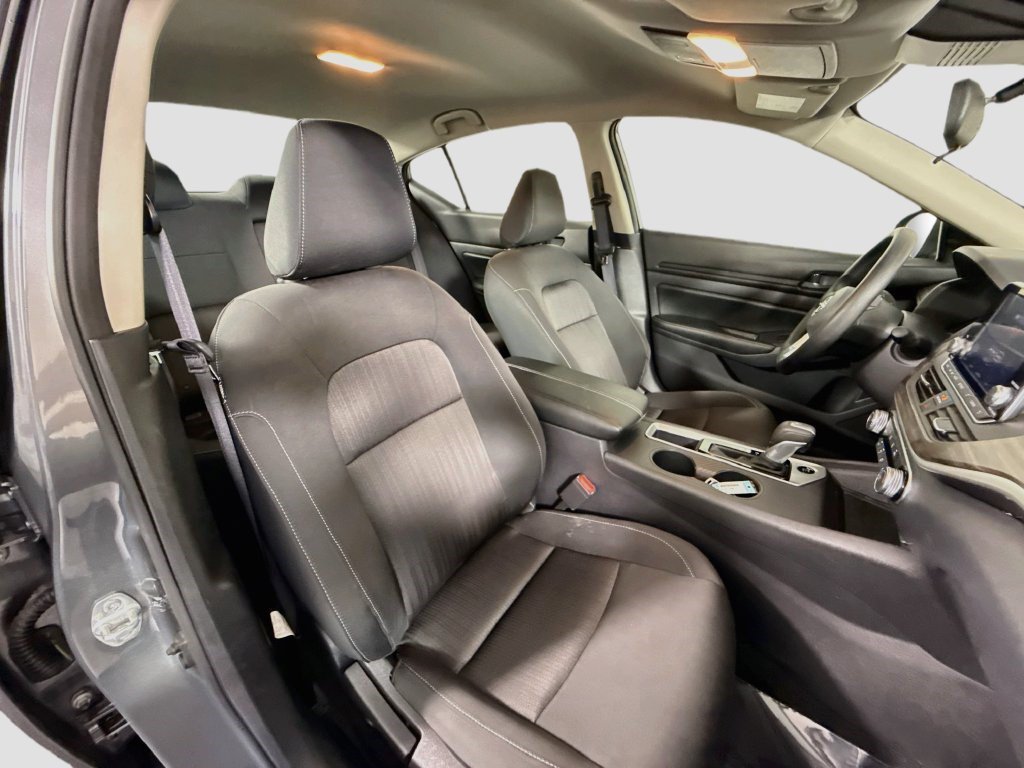 Used 2026 Nissan Altima 2.5 SV FWD image 28