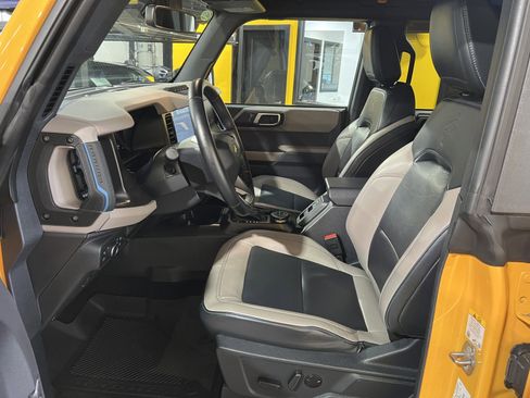 Used 2021 Ford Bronco Wildtrak image 14