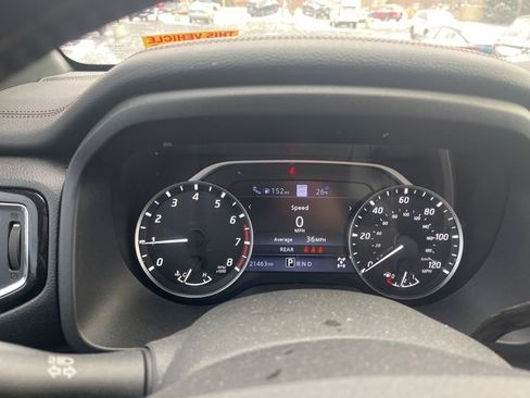 Used 2024 Nissan Titan Platinum Reserve w/ Moonroof Package image 10