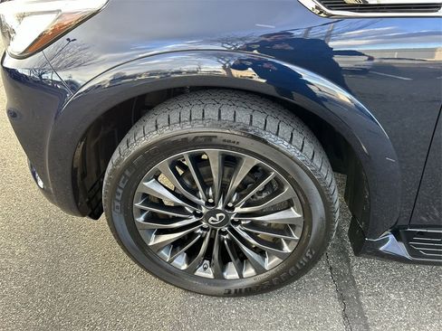 Certified 2023 INFINITI QX80 Premium Select w/ Cargo Package image 10