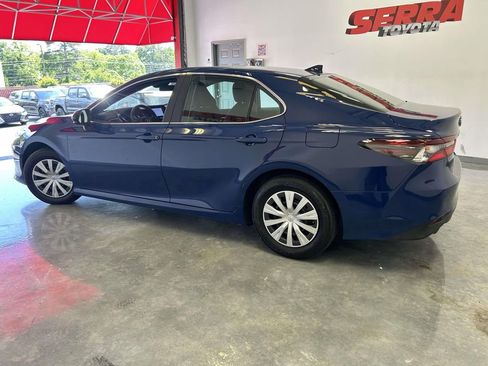 Used 2024 Toyota Camry LE FWD image 6