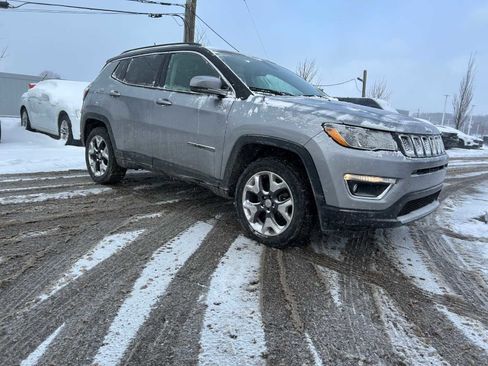 Certified 2019 Jeep Compass Limited image 12