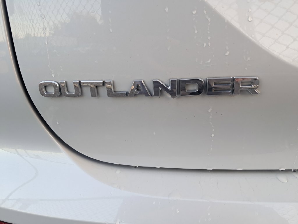 Used 2024 Mitsubishi Outlander SEL AWD/4WD image 10