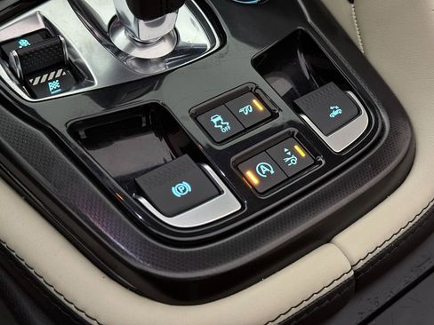 Used 2016 Jaguar F-TYPE S image 37