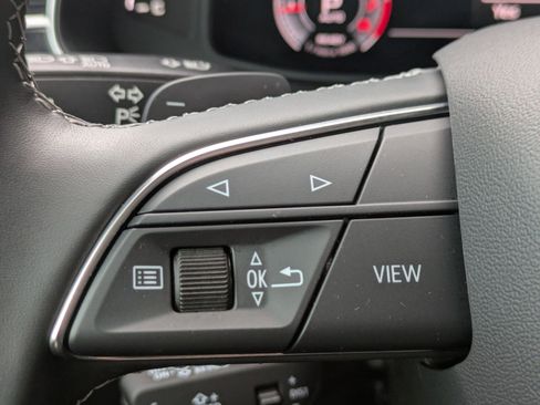 Certified 2025 Audi Q7 2.0T Premium w/ Convenience Plus Package image 14