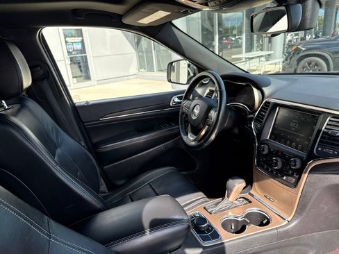 Used 2016 Jeep Grand Cherokee Limited w/ Luxury Group II AWD/4WD image 51