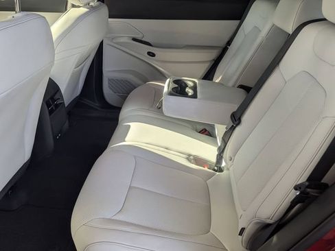 New 2026 Jeep Cherokee Limited AWD/4WD image 18
