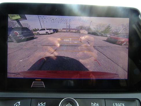 Used 2020 Chevrolet Blazer LT FWD image 18