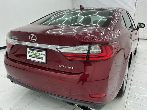 Used 2017 Lexus ES 350 w/ Premium Package FWD image 8