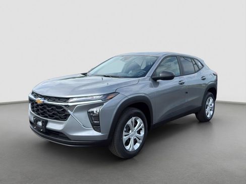 New 2026 Chevrolet Trax LS w/ Driver Confidence Package FWD image 1