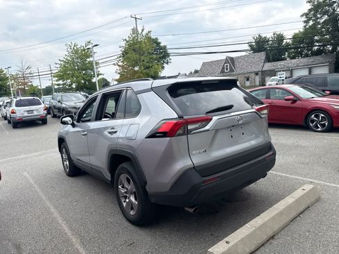 Used 2025 Toyota RAV4 XLE AWD/4WD image 11