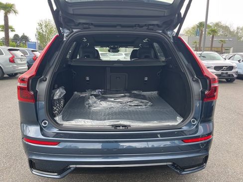 New 2026 Volvo XC60 T8 Ultra w/ Climate Package AWD/4WD image 16