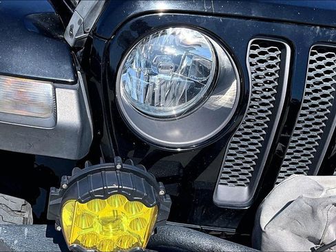 Certified 2021 Jeep Wrangler Unlimited Rubicon image 28