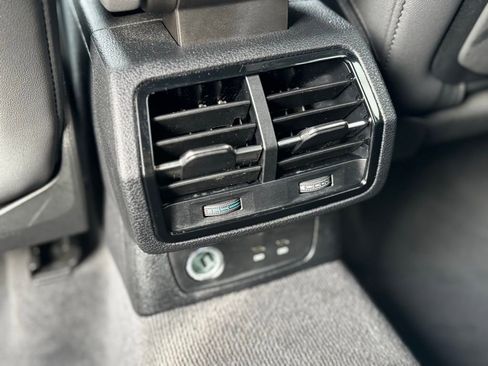 Used 2023 Audi Q3 2.0T Premium image 6