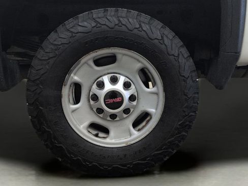 Used 2020 GMC Sierra 2500 4x4 Crew Cab w/ Fleet Convenience Package image 25