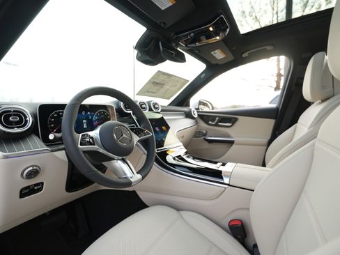 New 2026 Mercedes-Benz GLC 300 GLC 300 image 36