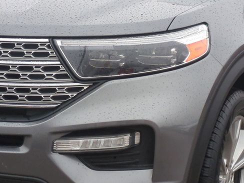 Used 2021 Ford Explorer Limited w/ Equipment Group 301A image 11