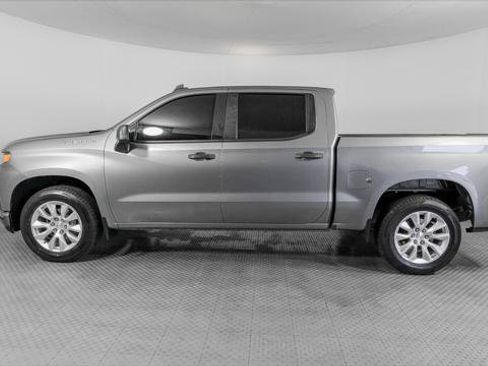 Used 2021 Chevrolet Silverado 1500 Custom RWD image 3