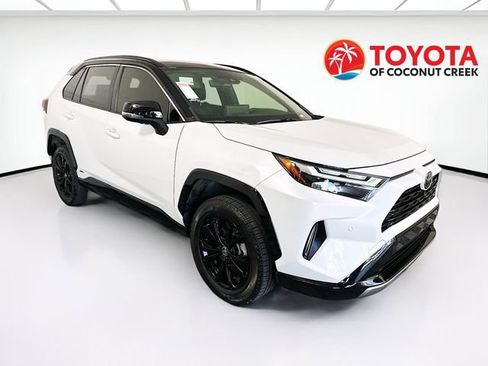 Used 2025 Toyota RAV4 XSE w/ Advanced Technology Package AWD/4WD image 1
