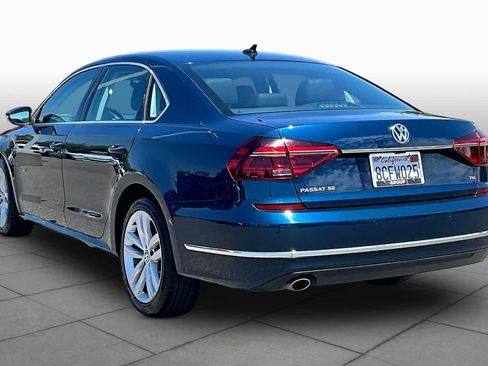 Used 2018 Volkswagen Passat 2.0T SE FWD image 11