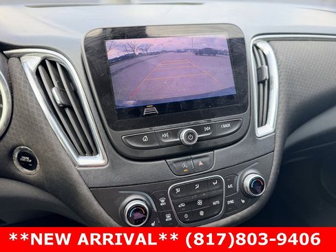Used 2020 Chevrolet Malibu LT image 14