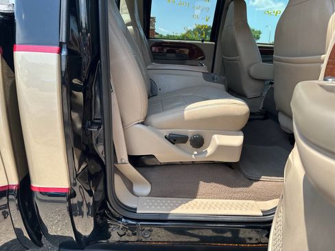 Used 2000 Ford F350 Lariat image 40